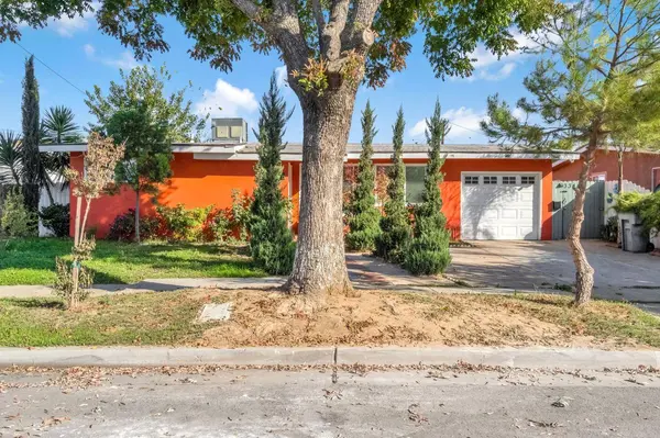 3336 N Lafayette AVE, Fresno, CA 93705