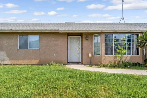 94 N Locan AVE, Fresno, CA 93737
