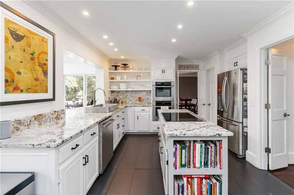 8665 Lake Glen CT, Johns Creek, GA 30022