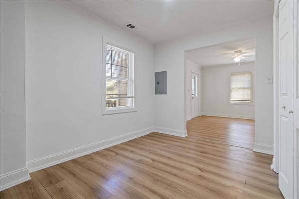 225 1st ST SW, Atlanta, GA 30314