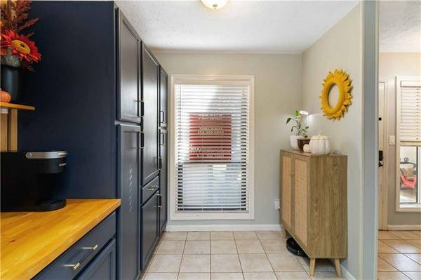 4846 Twin Lakes TRL, Dunwoody, GA 30360