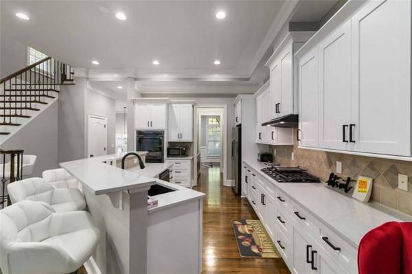 4280 Kingston Gate CV, Atlanta, GA 30341