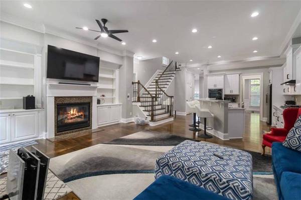 4280 Kingston Gate CV, Atlanta, GA 30341