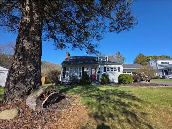 81 E Greenridge DR, Elmira, NY 14905