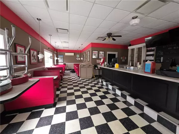 220 Roe AVE, Elmira, NY 14901