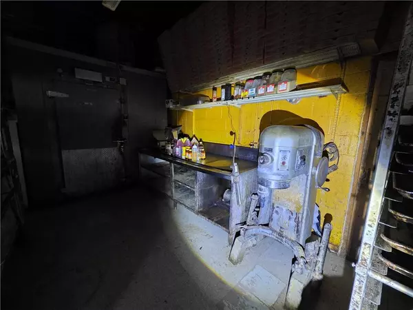 600 Pennsylvania AVE, Elmira, NY 14904