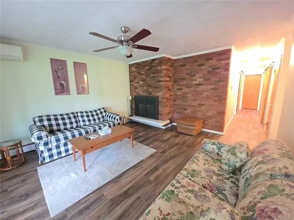 5 Suburban DR, Elmira, NY 14903