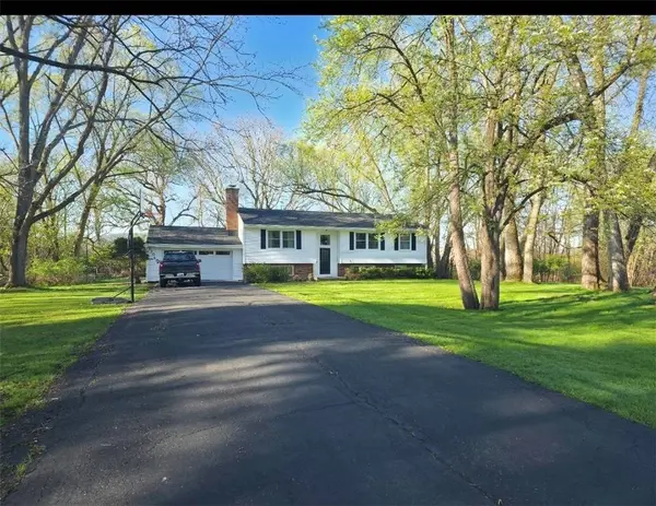 12048 Oakfield CIR, Big Flats, NY 14814