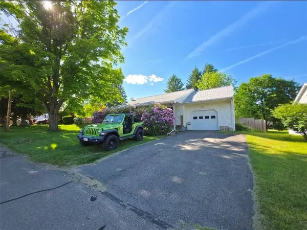 7 Speer DR, Corning, NY 14830