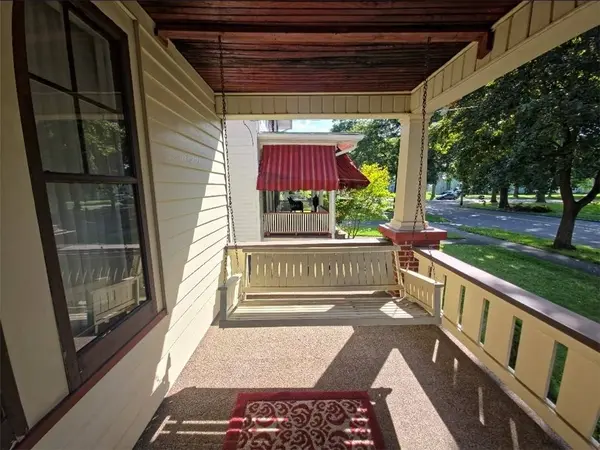 660 W Washington AVE, Elmira, NY 14901