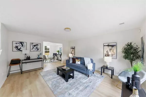 1601 CREEK XING SE, Conyers, GA 30094