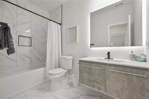 90 Mckown RD, Fayetteville, GA 30214