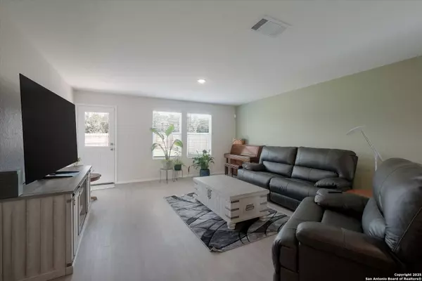 6239 Chastetree, Bulverde, TX 78163