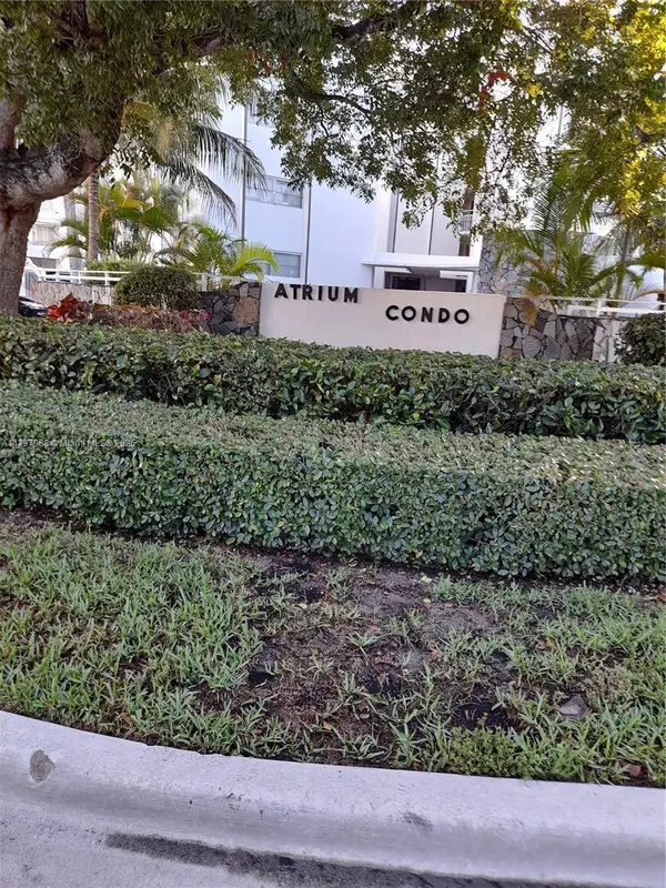 1075 93rd St #404, Bay Harbor Islands, FL 33154