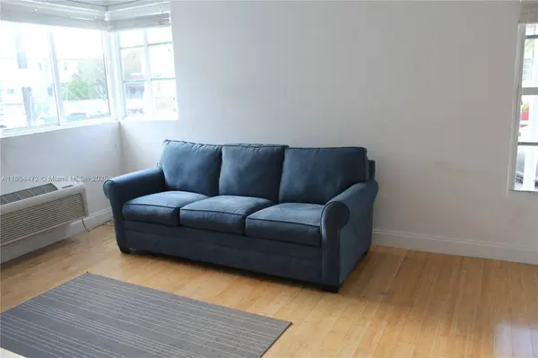 300 74th St #10, Miami Beach, FL 33141