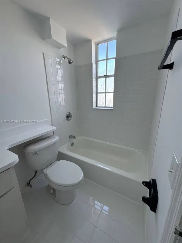 1051 Meridian Ave #1M, Miami Beach, FL 33139