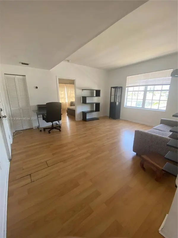 1051 Meridian Ave #1M, Miami Beach, FL 33139
