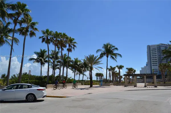 300 74th St #5, Miami Beach, FL 33141