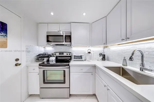 800 West Ave #605, Miami Beach, FL 33139