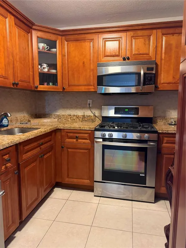 720 Collins Ave #506, Miami Beach, FL 33139