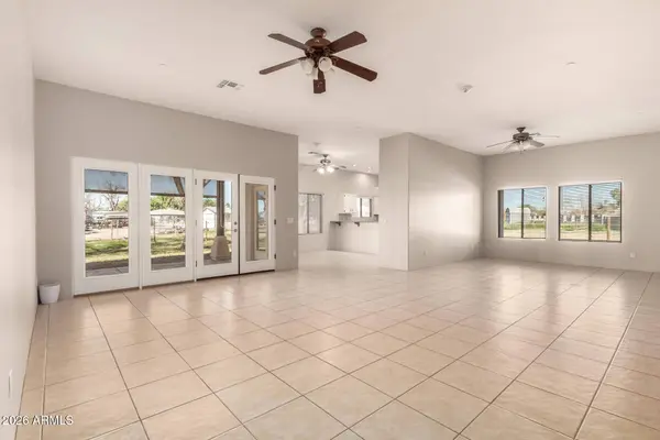 7802 W ORANGEWOOD Avenue, Glendale, AZ 85303