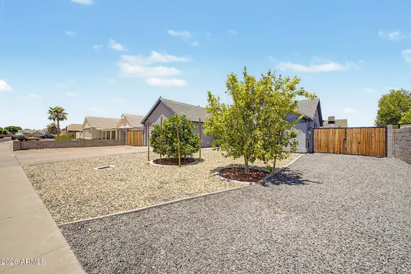 8556 W CHARTER OAK Road, Peoria, AZ 85381