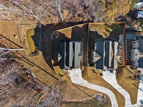 658 Rockbridge RD, Lilburn, GA 30047