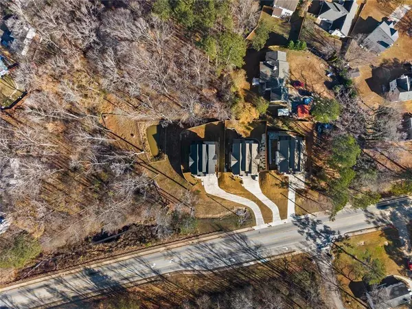 658 Rockbridge RD, Lilburn, GA 30047