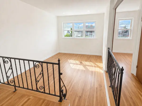 3011 Randall Ave #2, Bronx, NY 10465-2359