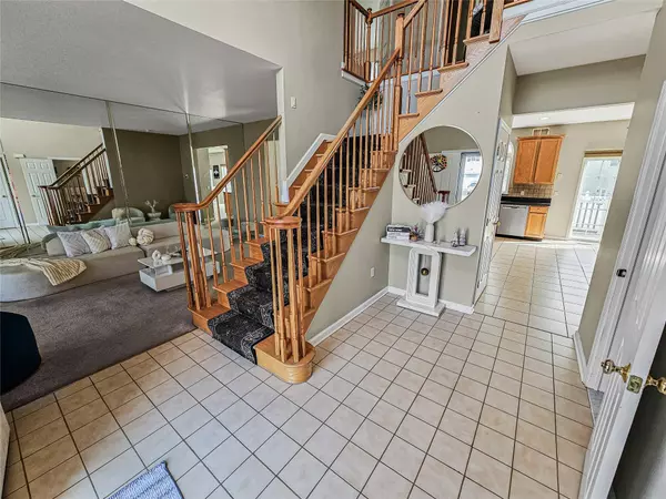 2717 Colonial DR, New Windsor, NY 12553