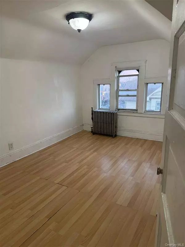 10220 Remington ST, Jamaica, NY 11435