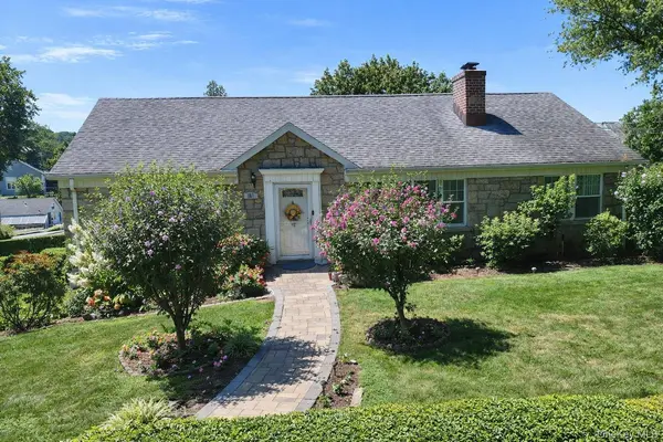 653 Odell AVE, Yonkers, NY 10710