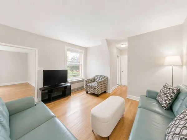 11 Bronx River RD #1M, Yonkers, NY 10704