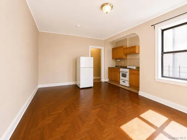 700 Oakland PL #5B, Bronx, NY 10457