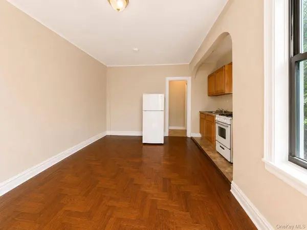 700 Oakland PL #5B, Bronx, NY 10457