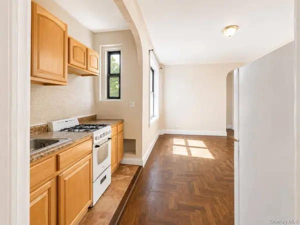 700 Oakland PL #5B, Bronx, NY 10457