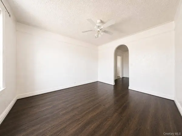700 Oakland PL #3A, Bronx, NY 10457
