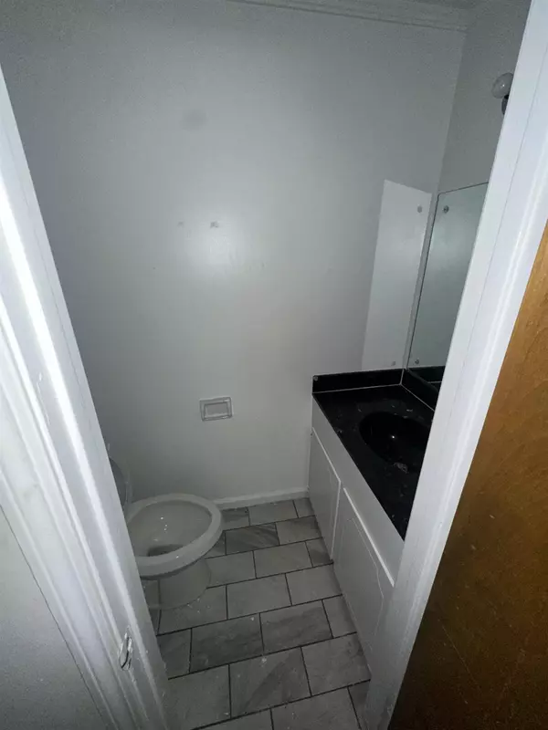 2093 WOODEN HEART CT #27, Memphis, TN 38116