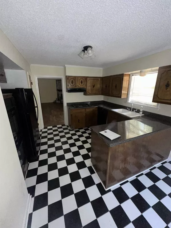 2093 WOODEN HEART CT #27, Memphis, TN 38116