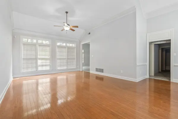 9143 RASPBERRY LN, Cordova, TN 38016