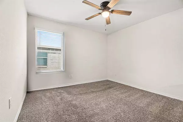 611 Saddle Club Way, Princeton, TX 75407