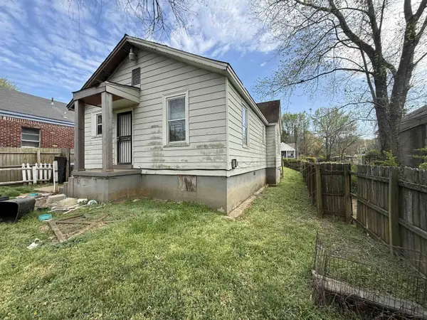 188 CHARTER AVE, Memphis, TN 38109