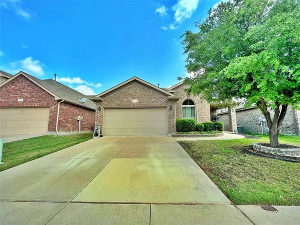 1941 Velarde Road, Fort Worth, TX 76131