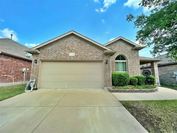 1941 Velarde Road, Fort Worth, TX 76131