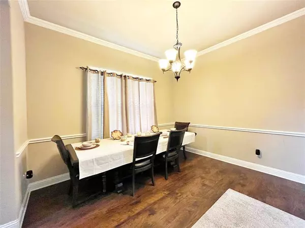 2204 Bent Creek Court, Mansfield, TX 76063