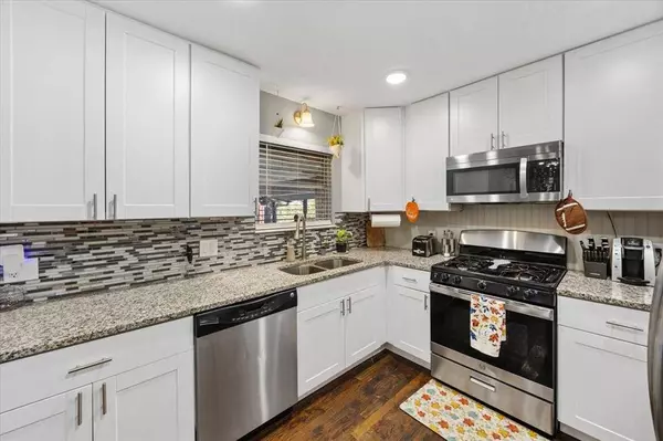 4929 Ira Street, Haltom City, TX 76117