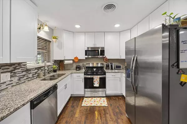 4929 Ira Street, Haltom City, TX 76117