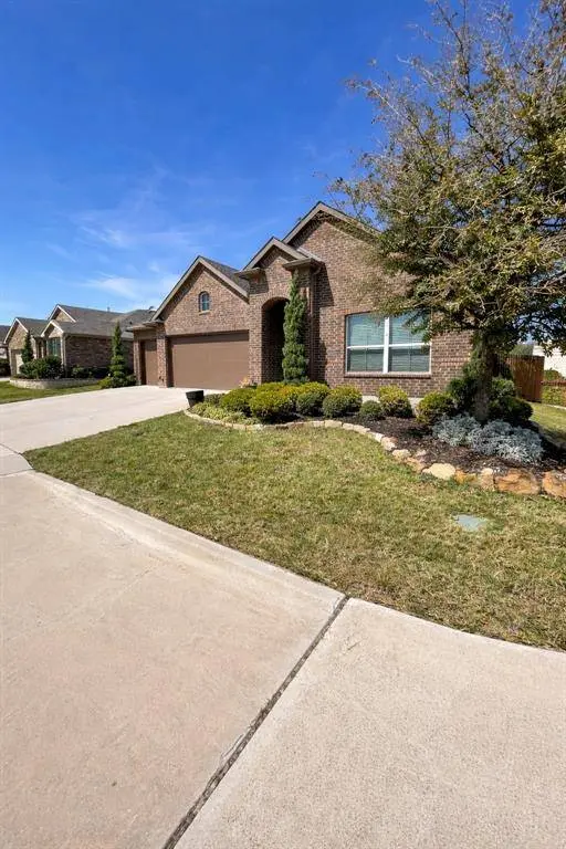 1148 Donnington Trail, Saginaw, TX 76131