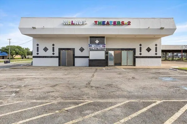 3310 W Walnut Street, Garland, TX 75042