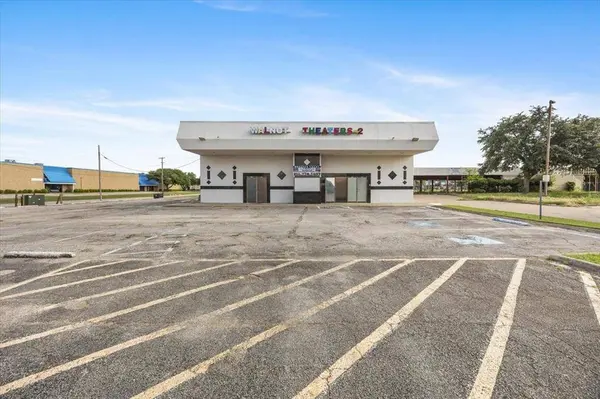 3310 W Walnut Street, Garland, TX 75042